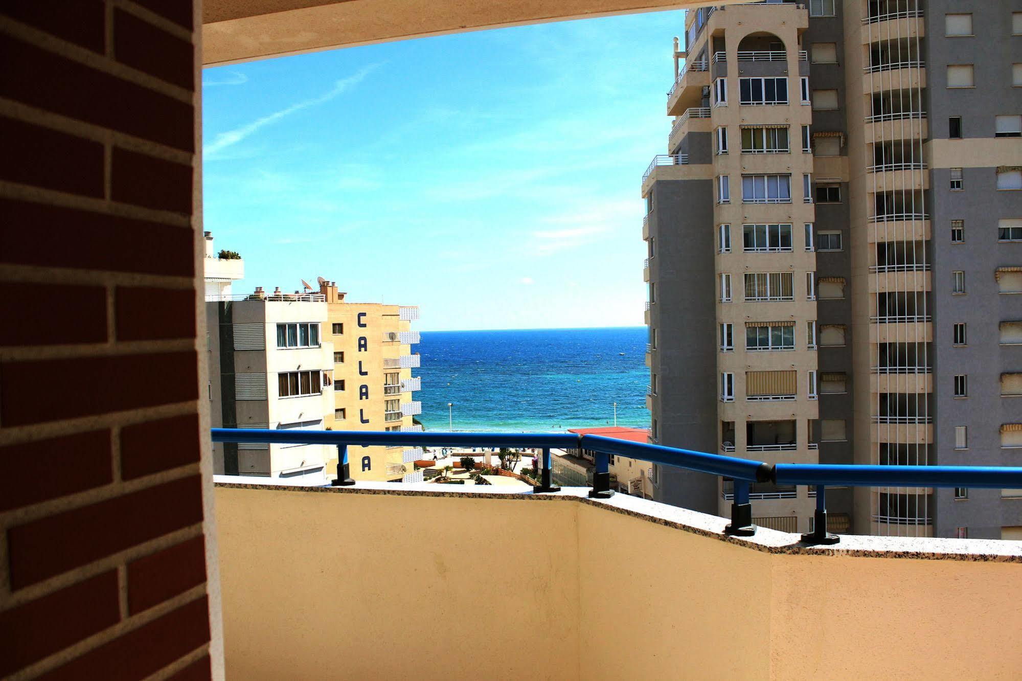 Victoria Beach Apartments カルプ エクステリア 写真